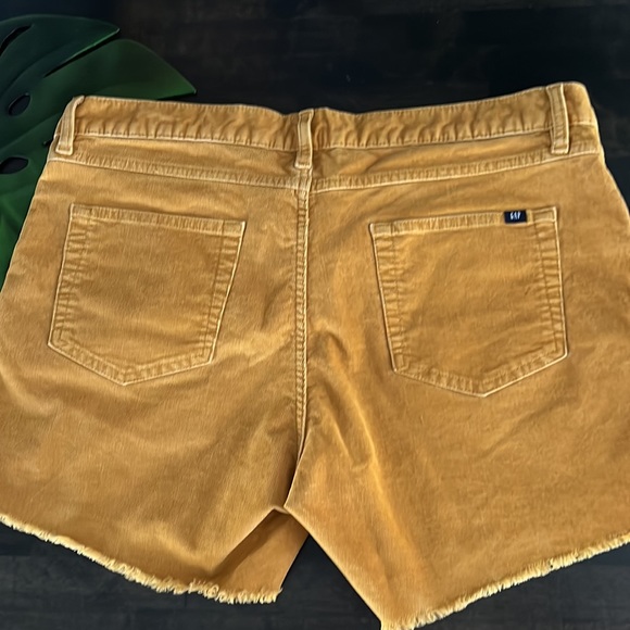 Gap corduroy fringe shorts - Picture 3 of 5